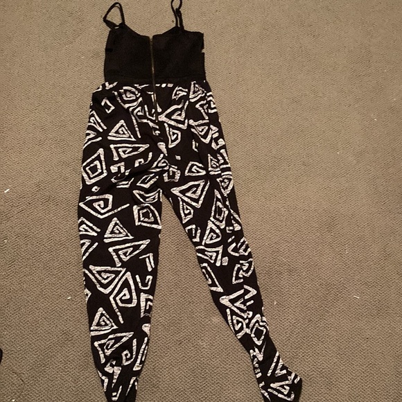 Fire Los Angeles black and white romper - Picture 4 of 5